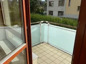 Pronájem bytu 1+kk, Praha - Štěrboholy, Laudonova, 42 m2