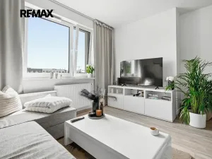 Prodej bytu 2+kk, Praha - Vysočany, Strnadových, 50 m2