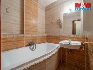 Prodej bytu 3+1, Praha - Horní Počernice, Mezilesí, 75 m2