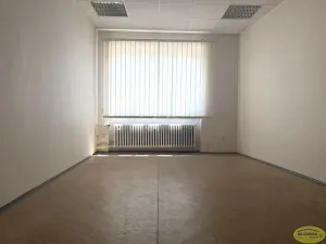 Pronájem kanceláře, Kroměříž, Vejvanovského, 17 m2