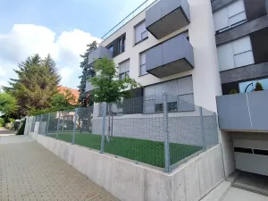 Pronájem bytu 1+kk, Praha - Dolní Chabry, Ústecká, 34 m2