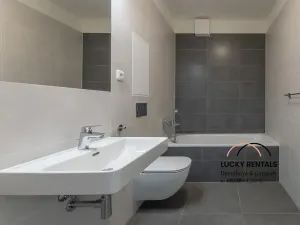 Pronájem bytu 2+kk, Praha - Vysočany, Pod Harfou, 38 m2