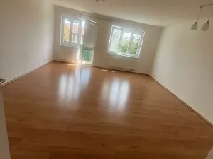 Pronájem bytu 2+kk, Praha - Suchdol, Brandejsovo náměstí, 59 m2