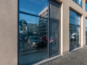Pronájem obchodního prostoru, Praha - Karlín, U Mlýnského kanálu, 54 m2
