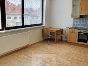 Pronájem bytu 1+kk, Praha - Holešovice, U měšťanského pivovaru, 41 m2