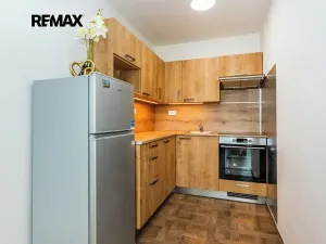 Pronájem bytu 2+kk, Praha - Stodůlky, Klukovická, 42 m2