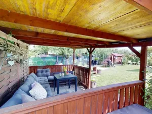 Prodej chaty, Praha - Kyje, Nedokončená, 20 m2