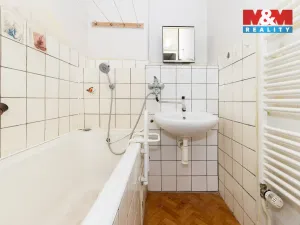 Prodej bytu 3+1, Pardubice - Zelené Předměstí, Sladkovského, 83 m2