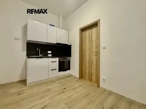 Pronájem bytu 2+1, Plzeň, Klatovská třída, 50 m2