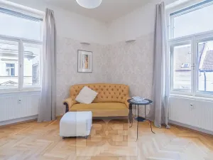 Pronájem bytu 2+1, Praha - Smíchov, V lesíčku, 54 m2