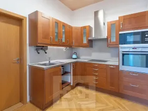 Pronájem bytu 2+1, Praha - Smíchov, V lesíčku, 54 m2