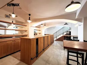 Pronájem obchodního prostoru, Praha - Žižkov, Víta Nejedlého, 71 m2