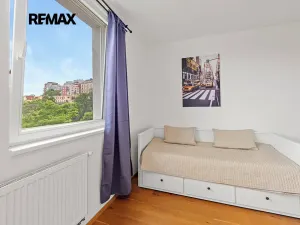 Pronájem bytu 1+kk, Praha - Vinohrady, Perucká, 27 m2