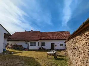 Prodej chalupy, Volenice, 250 m2