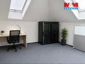 Pronájem bytu 2+kk, Pardubice - Rosice, generála Svobody, 50 m2
