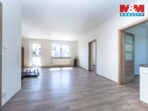 Prodej bytu 3+kk, Břežany II, 81 m2