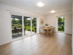 Prodej rodinného domu, Praha - Kolovraty, Pod Náhonem, 159 m2
