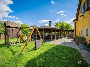 Prodej apartmánu, Květnice, Na Ladech, 460 m2