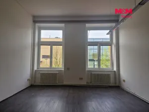 Pronájem kanceláře, Trutnov - Střední Předměstí, Spojenecká, 29 m2