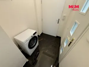 Pronájem bytu 1+1, Praha - Smíchov, Vltavská, 40 m2