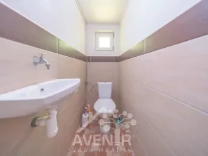 Prodej vinného sklepa, Čejkovice, 84 m2