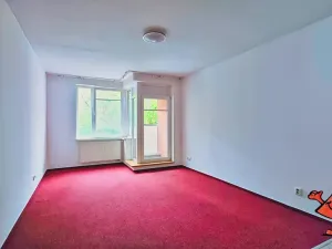 Pronájem bytu 1+kk, Praha - Vysočany, Paříkova, 30 m2