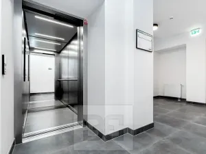 Prodej bytu 2+kk, Praha - Holešovice, V háji, 46 m2