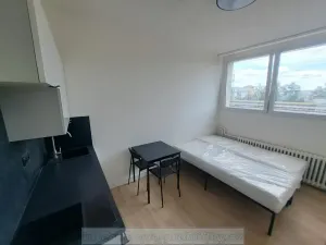 Pronájem bytu 1+kk, Praha - Vysočany, 32 m2