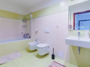 Prodej bytu 3+kk, Karlovy Vary, Pražská silnice, 88 m2
