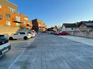 Pronájem garážového stání, Praha - Uhříněves, 12 m2