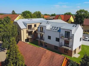 Prodej bytu 5+kk, Praha - Holyně, náměstí Pod lípou, 150 m2