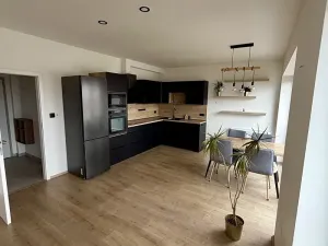 Pronájem bytu 2+kk, Praha - Libeň, Chlumčanského, 95 m2