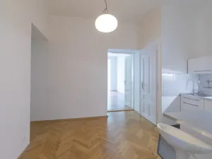 Pronájem bytu 3+1, Praha - Bubeneč, Čechova, 90 m2