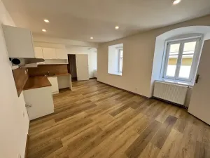 Pronájem bytu 2+kk, Bělá pod Bezdězem, Masarykovo náměstí, 41 m2