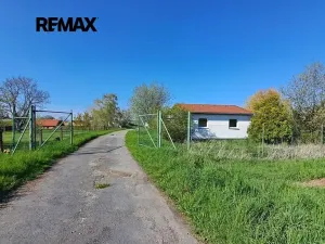 Pronájem skladu, Dolní Chvatliny, 3690 m2