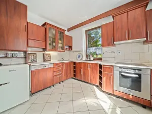 Prodej obchodního prostoru, Jičín, 286 m2