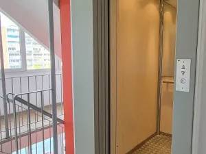 Prodej bytu 2+kk, Praha - Lhotka, Novodvorská, 41 m2