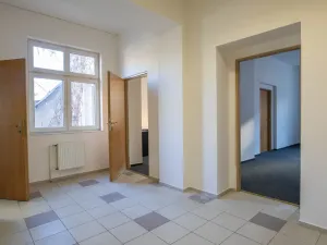 Prodej kanceláře, Chrudim - Chrudim IV, Lupáčova, 612 m2