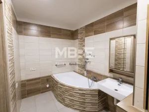 Pronájem bytu 2+1, Orlová - Lutyně, Okružní, 65 m2