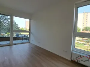 Pronájem bytu 2+kk, Praha - Černý Most, Arnošta Valenty, 47 m2