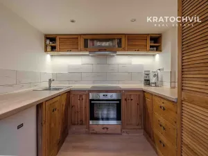 Pronájem bytu 1+kk, Praha - Bubeneč, Korunovační, 32 m2