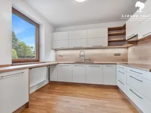 Prodej rodinného domu, Baška, 226 m2