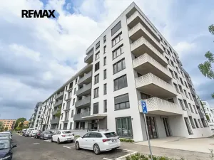 Pronájem bytu 2+kk, Praha - Hlubočepy, Divíškové, 3578 m2