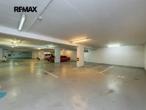 Prodej garážového stání, Praha - Břevnov, Rejchova, 12 m2
