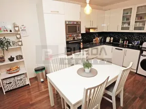 Prodej bytu 3+1, Neratovice, 75 m2