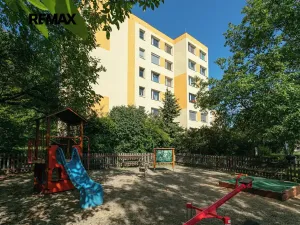 Pronájem bytu 1+1, Praha - Kobylisy, Jelínkova, 33 m2