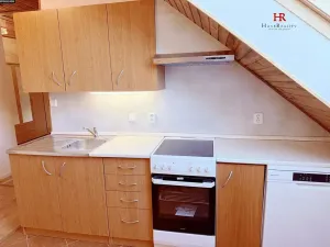 Pronájem bytu 4+1, Benešov, Hráského, 102 m2