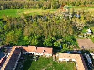 Prodej komerčního pozemku, Bulhary, 12736 m2