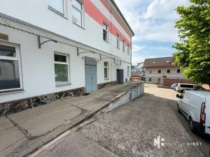Pronájem skladu, Praha - Libeň, Na Košince, 150 m2