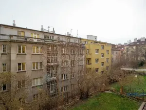 Prodej bytu 3+1, Praha - Vinohrady, V Horní Stromce, 70 m2
